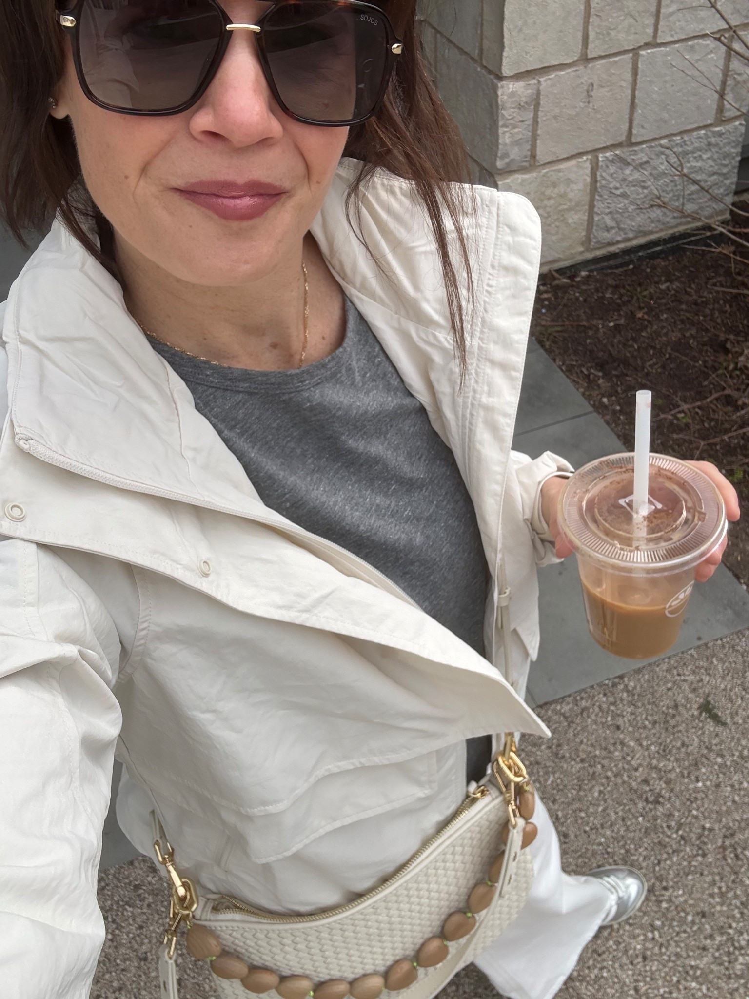 Size 6 in jacket
Small in tee
Code INFG-26hostusmostus10 for bag
4 in bottoms 