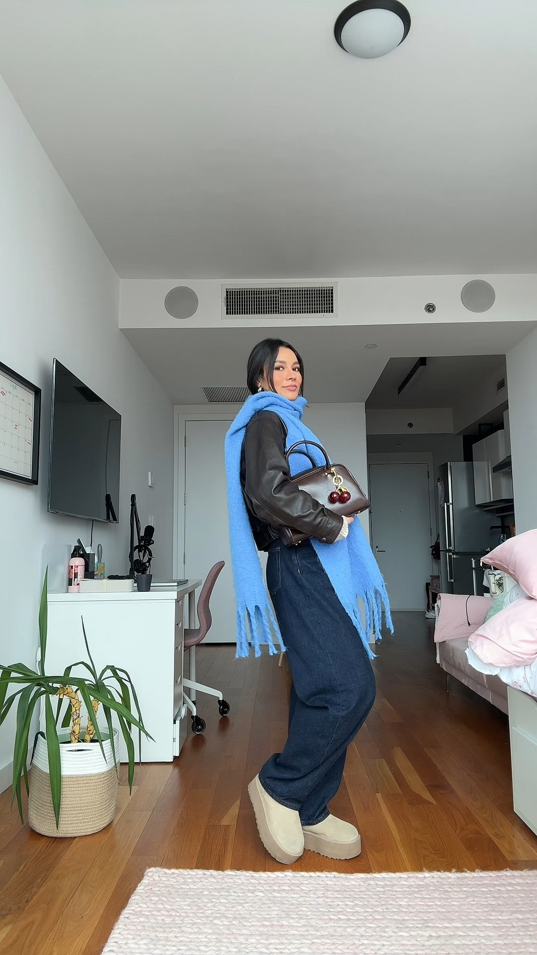 oatmeal & brown outfit with a pop of blue 🩵💫

#LTKSeasonal #LTKStyleTip #LTKPetite