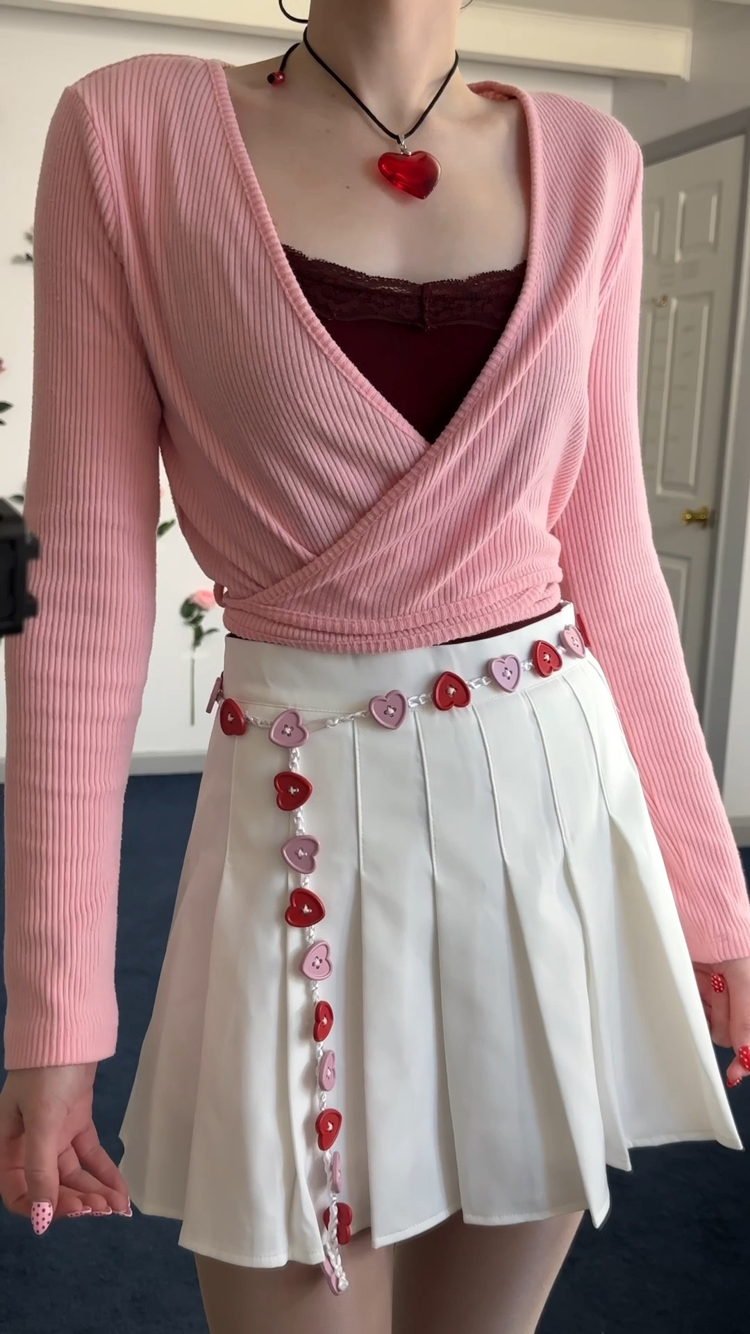 valentines day outfit inspo 💕 diy heart button belt 🫶🏻♥️💌

fr though why are all the cute candies gross 💀 the hello kitty sweethearts collab is v cute tho ngl 🎀 

#valentinesday #buttoncrafts #pinterestaesthetic #fashionhacks #coquetteaesthetic 


#LTKNYFW #LTKValentine #LTKSeasonal