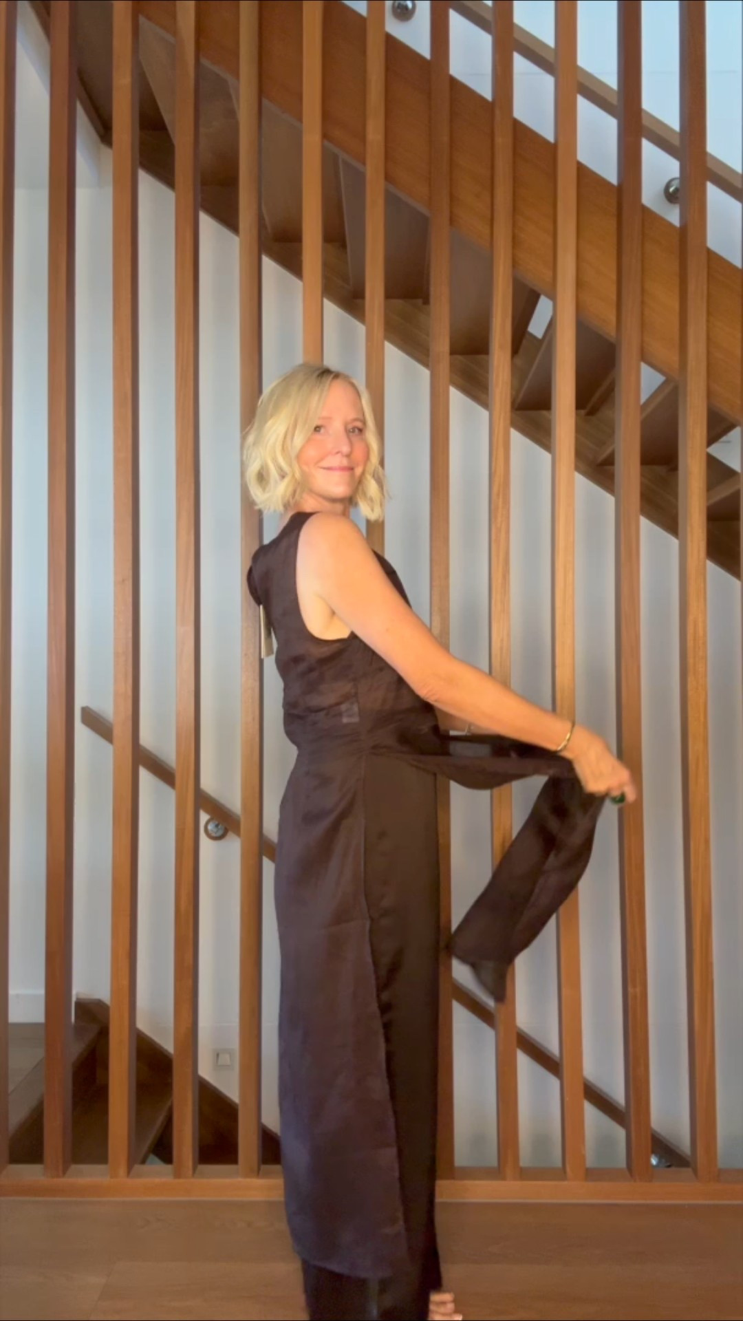 Festive look no. 2🎄

I’m wearing the tunic in a Size 8, I am a standard AU 10.  I am 165cm.

The pants I am wearing are Uniqlo, sold out but my recommendations from Dissh below xx

#LTKfestive #LTKaustralia #LTKover50style