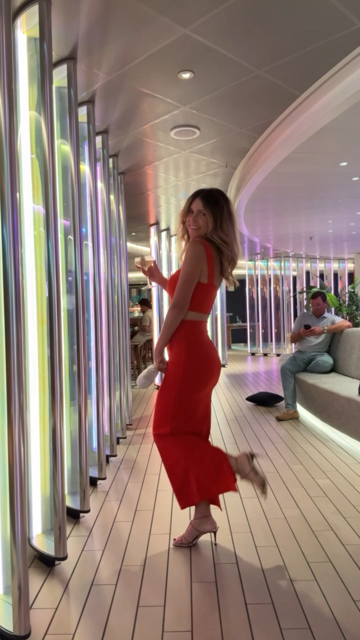 Night time cruise outfit! ❤️💃
Revolve two piece set size small
Steve Madden sandals run tts
Zara clutch evening bag 

#LTKStyleTip #LTKFindsUnder100 #LTKPetite