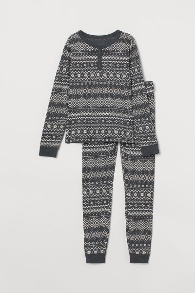 Fitted pajamas in soft, cotton-blend jersey with a printed pattern. Top with snap fasteners at to... | H&M (US)
