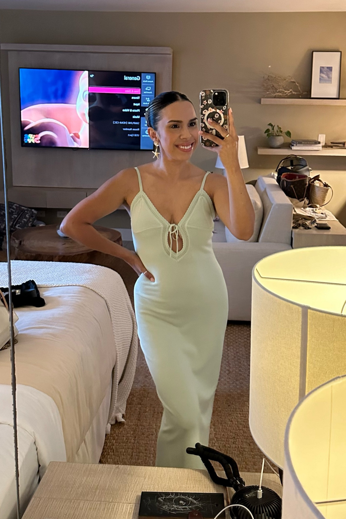 Dress size small (runs big) 

#LTKSeasonal #LTKTravel #LTKBeauty