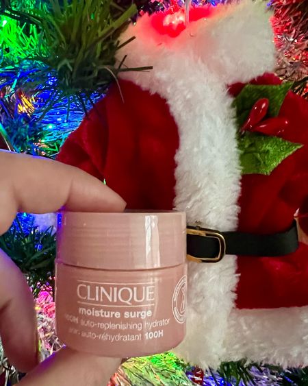 I love Clinique moisture surge, so I was really pleased to get it in my M&S Christmas beauty advent calendar. 


U.K. blogger, anti-aging, skincare, 40 plus. 



#LTKeurope #LTKbeauty #LTKover40