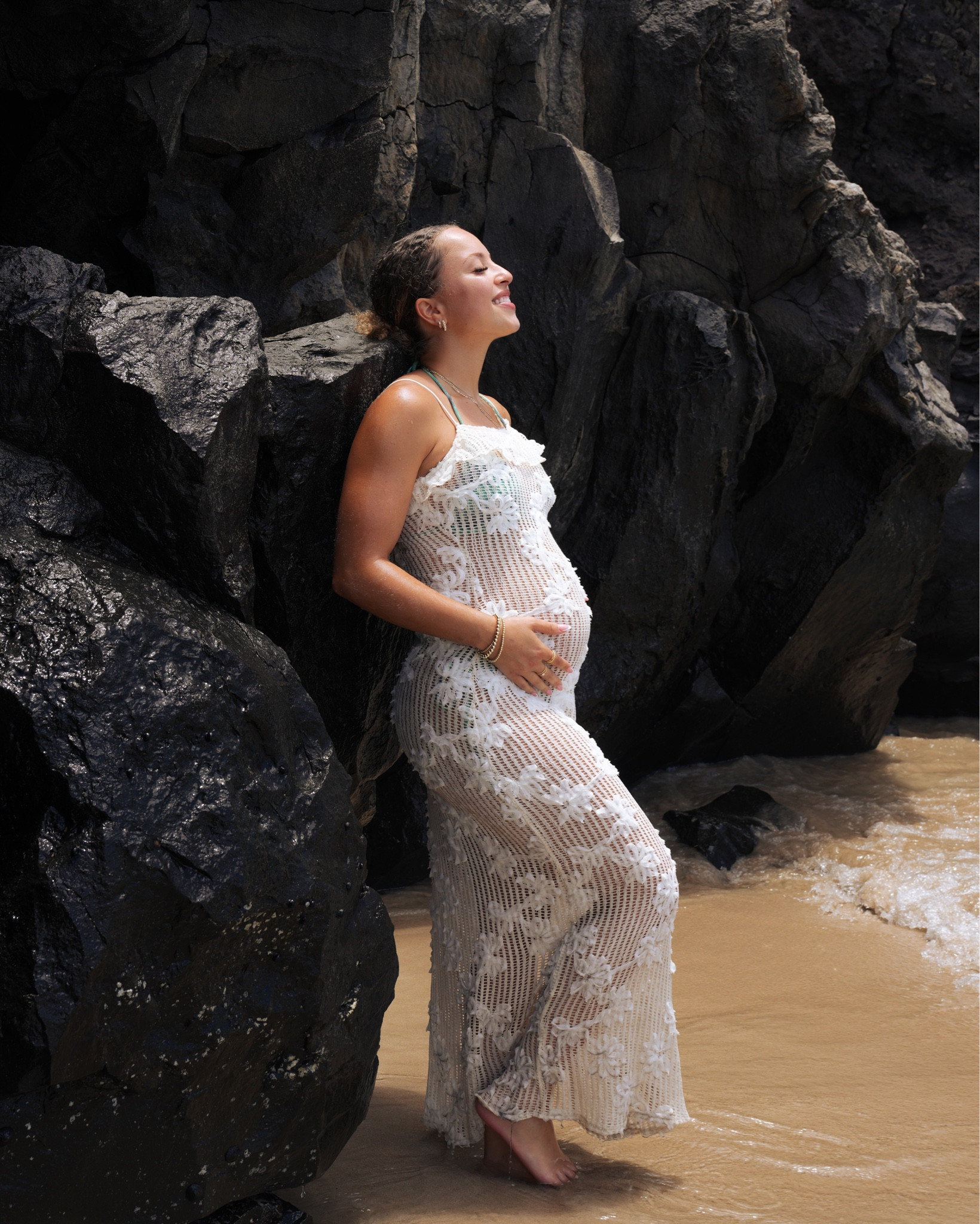 Beautiful bathing suit coverup size: xs 🤍✨

#LTKStyleTip #LTKBump