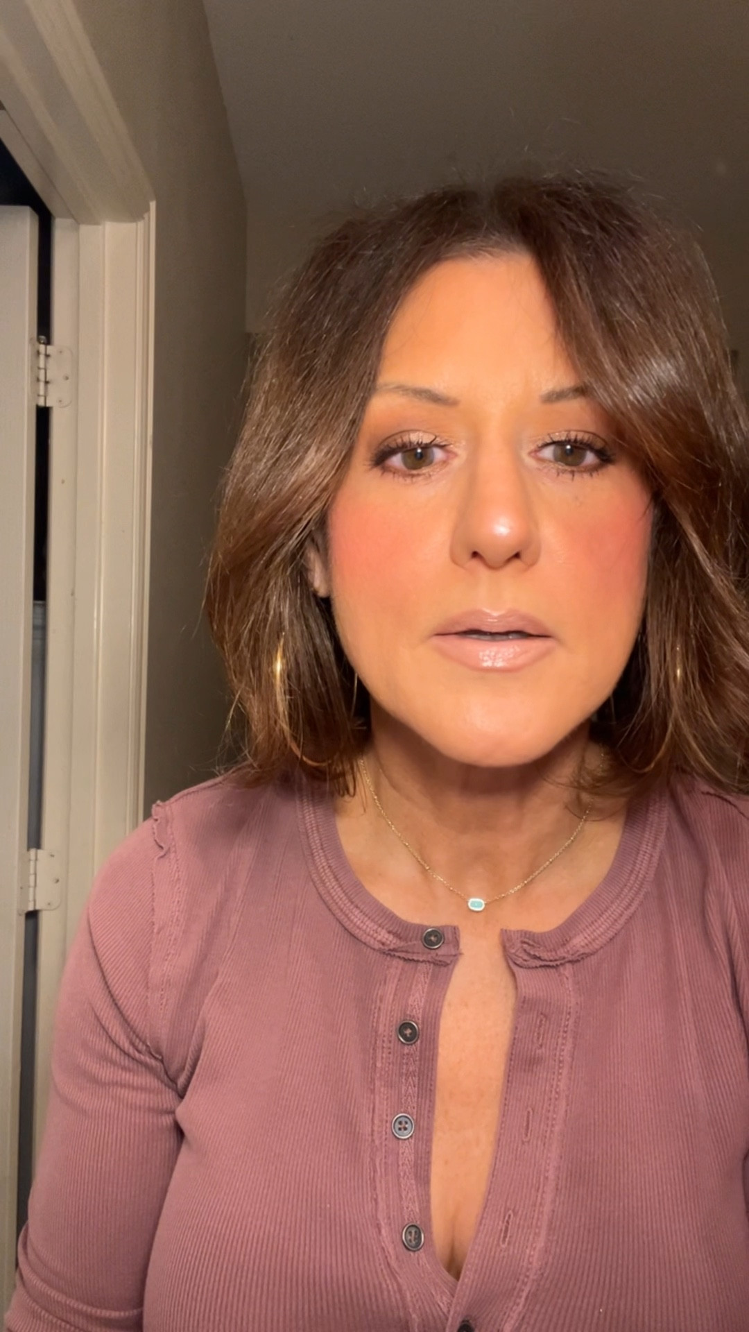 Lawless lipgloss Daisette  

#LTKStyleTip #LTKBeauty #LTKOver40