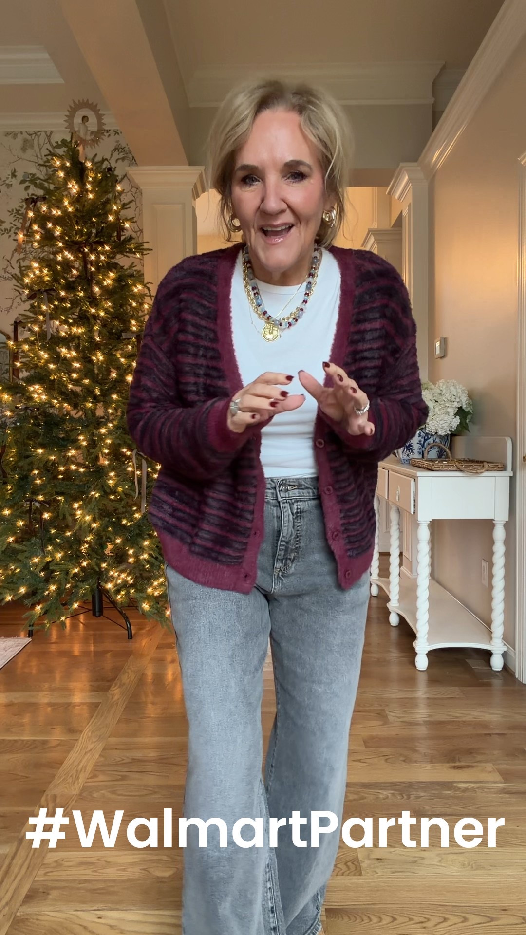 #WalmartPartner  @WalmartStyle #WalmartStyle
Jeans size down im in a 6
Sweater size medium 
Tee size medium 


#LTKGiftGuide #LTKFindsUnder50 #LTKOver40