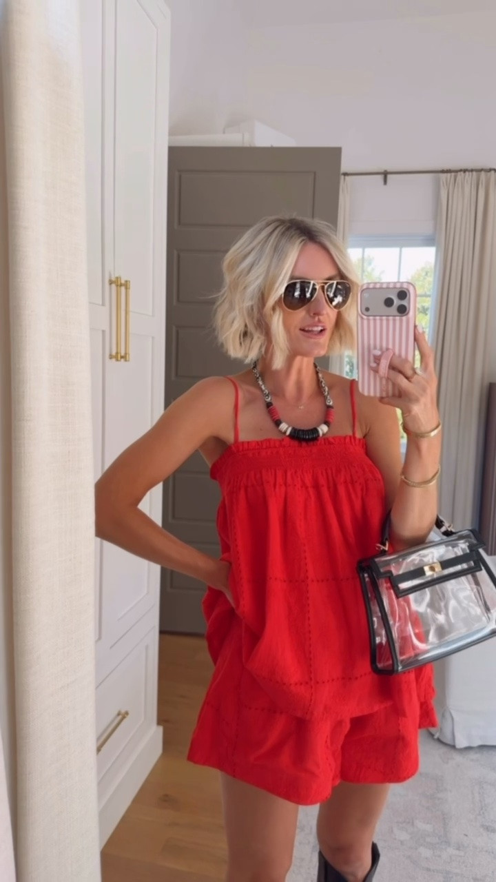 If you are a UGA fan, you need this set before it sells out! I’m obsessed with the eyelet detailing and it’s so comfy for those warmer game days! Wearing XS.

Loverly Grey, Darling Loungewear, red eyelet matching set, UGA gameday outfit ideas

#LTKSeasonal #LTKootd