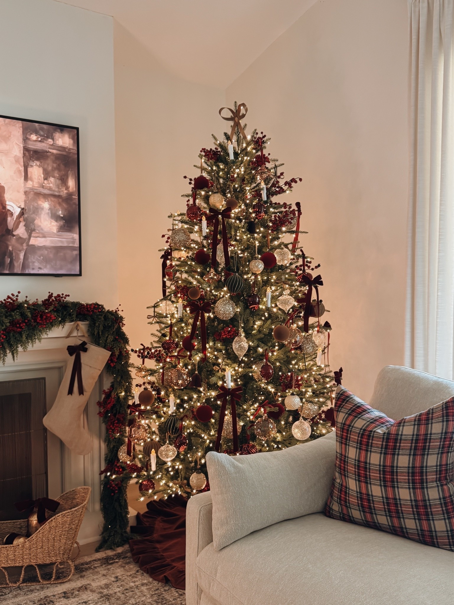 Back for the season: Christmas & tree decor ❤️🌲✨

#LTKSeasonal #LTKHome