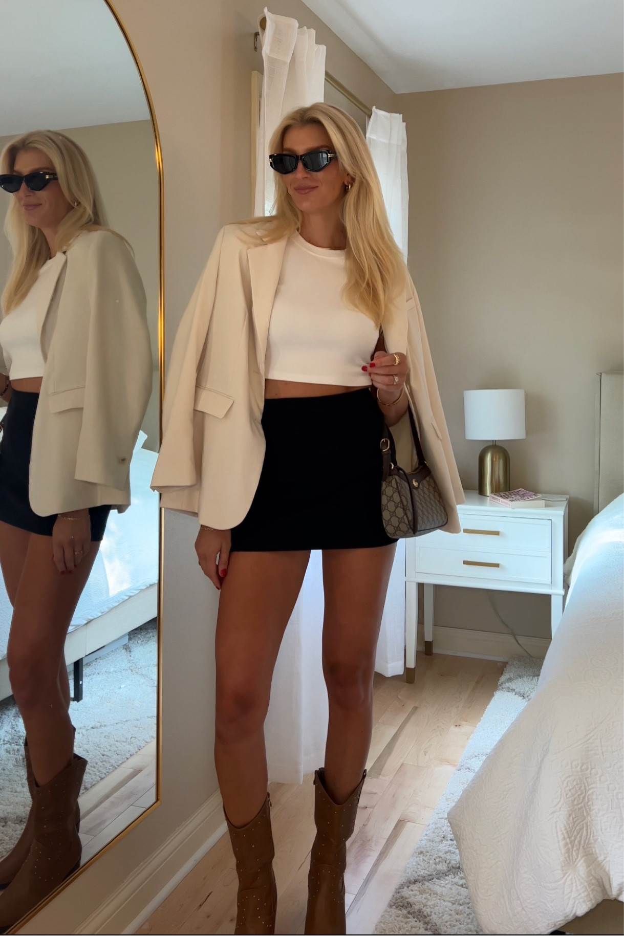 Fall transition outfit 
- skirt abercrombie  size small 
- boots and top amazon 
- blazer hm 

#LTKSeasonal #LTKstyletip #LTKfindsunder100