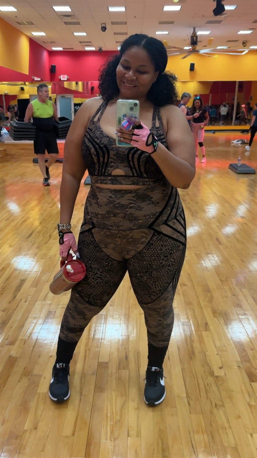 Loved this set for BodyPump gym class over the weekend! It was cute & the compression was perfect for keeping everything together while moving around so much during my workout!

#LTKPlusSize #LTKActive #LTKOver40