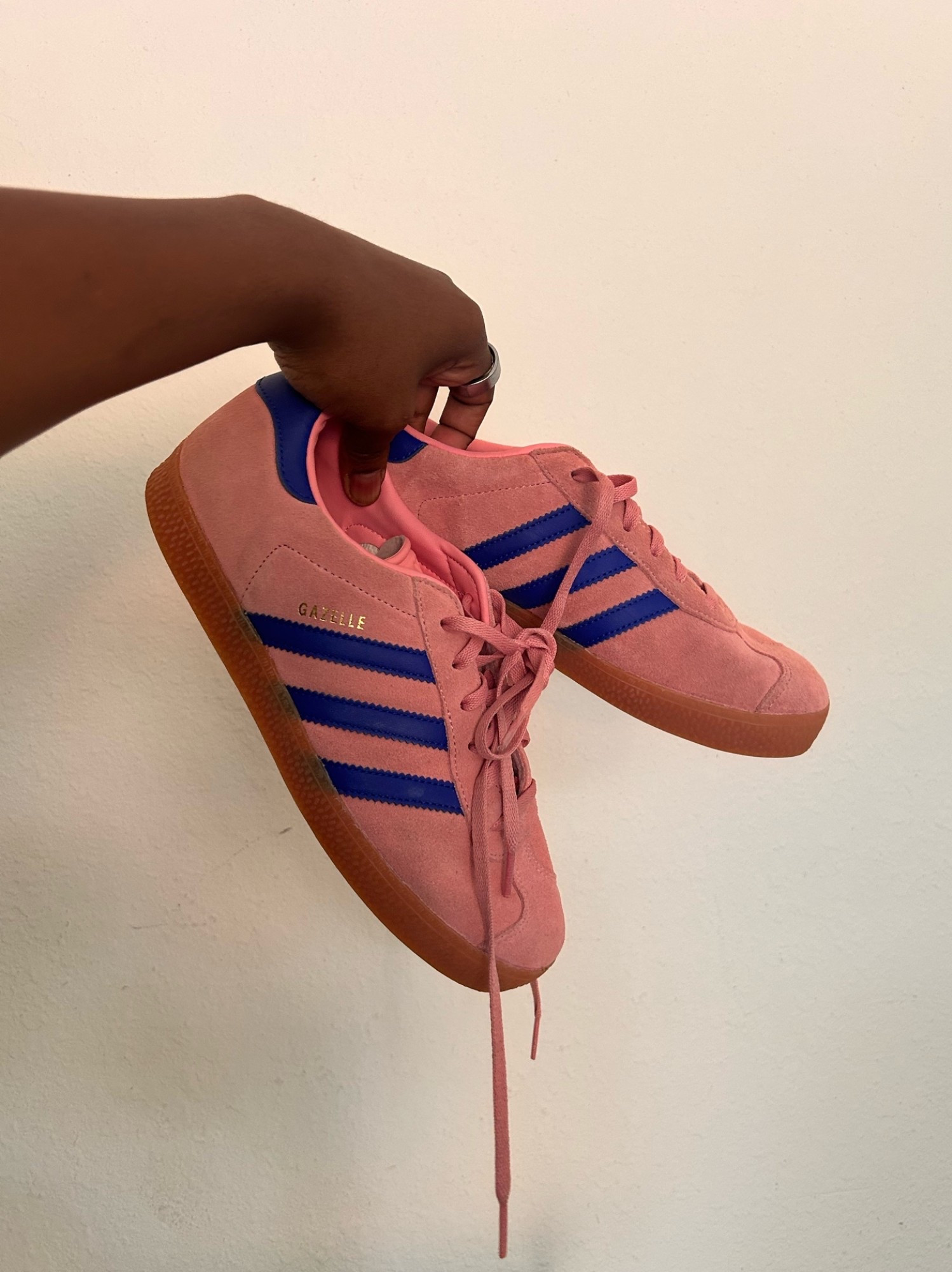 **new mom swag**

Thank you Facebook marketplace! $20 for like new adidas?!? Yes, please!!

Make sure you remember adidas run large, order yours 1.5 sizes smaller! (Example I’m a size 8.5 but fit a 7 in adidas!)

#LTKgrwm #LTKootd