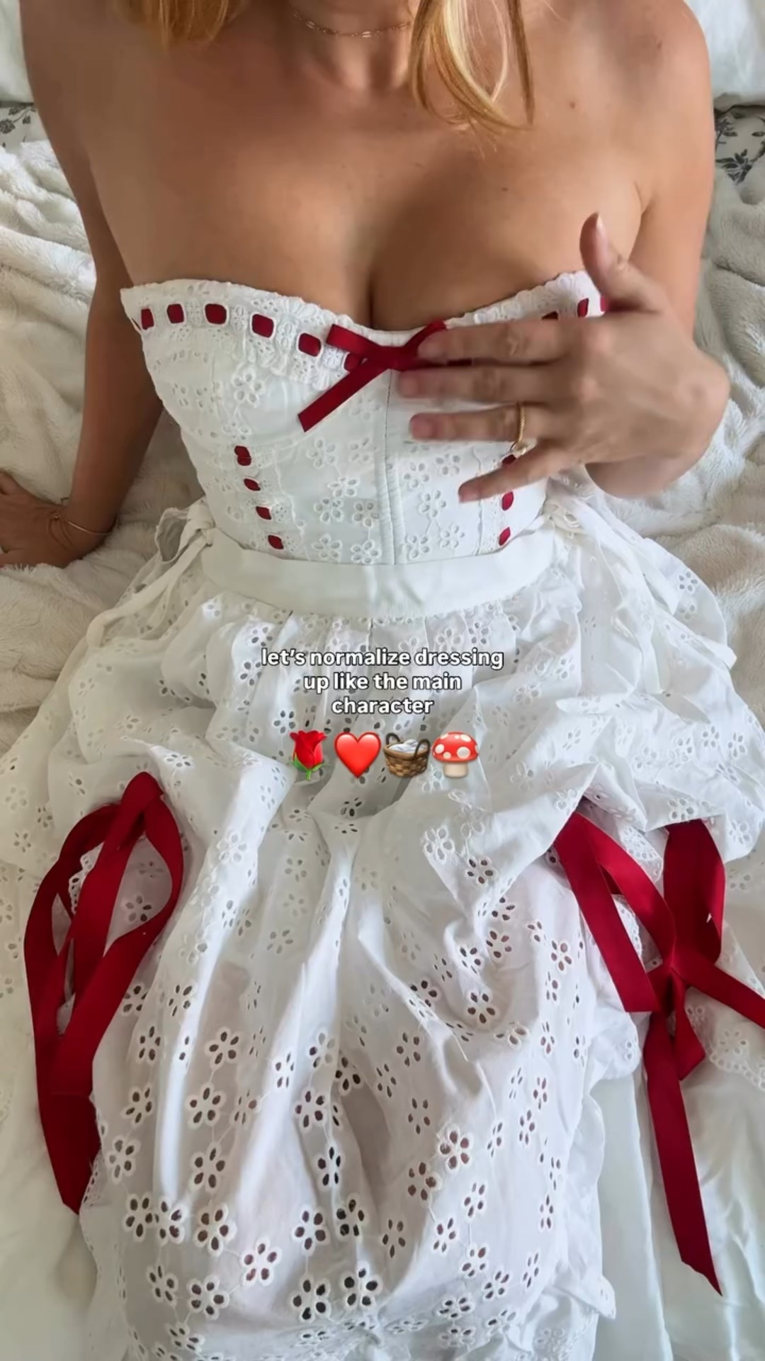 you only live once,
dress like it 🥰

code LUIZAPARRELLA to save 15%off your order 

#lacemade #lacemadegirls #lacemadeprincess