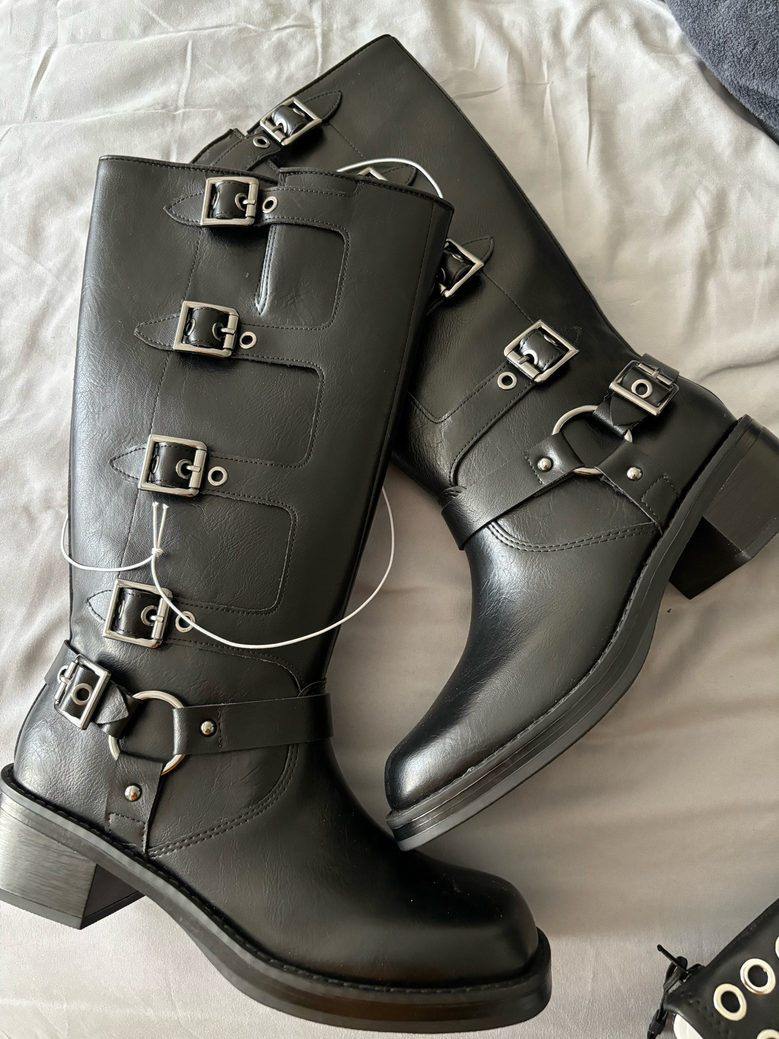Viral Target Moto Boots