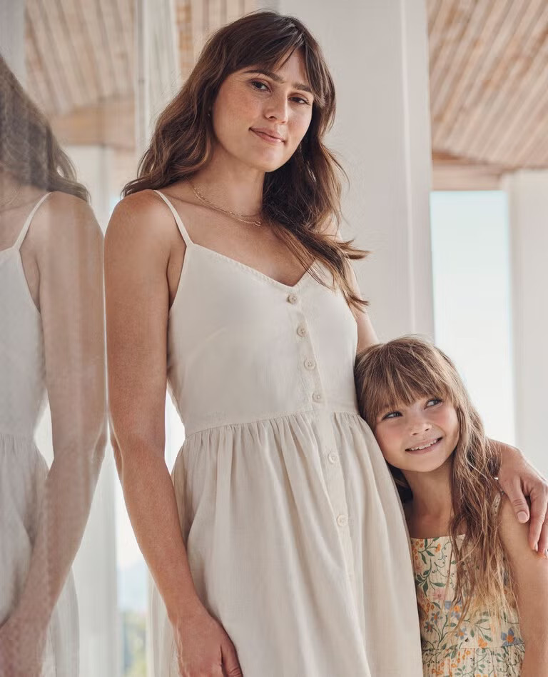 Women's Sleeveless Linen Eyelet Dress with Pockets | Hanna Andersson