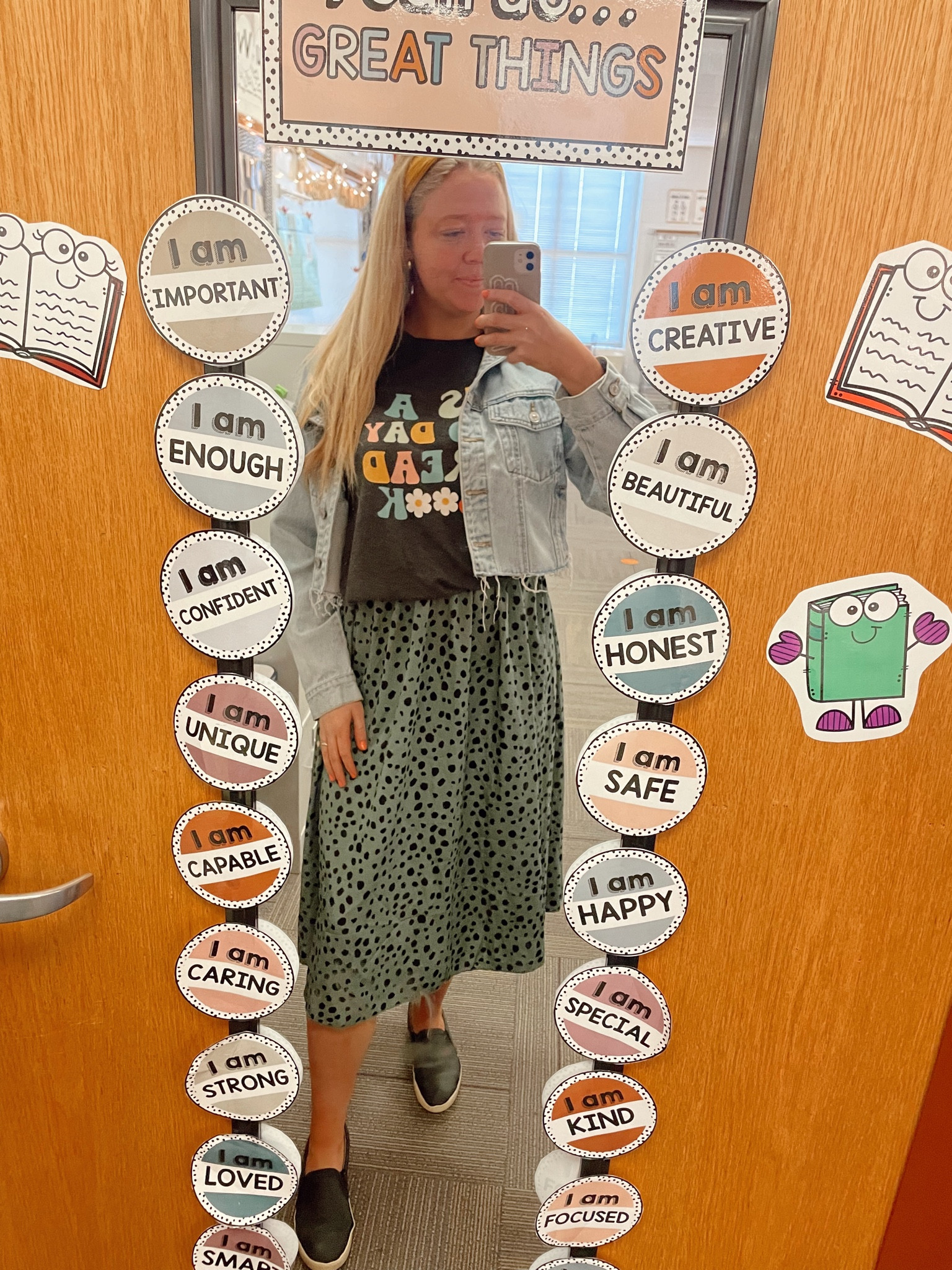 Happy Monday! We’re back from spring break ✨👩🏼‍🏫

Elementary teacher ootd 
Elementary teacher outfit 
Spring outfit spring ootd 

#LTKStyleTip #LTKSeasonal #LTKFindsUnder50