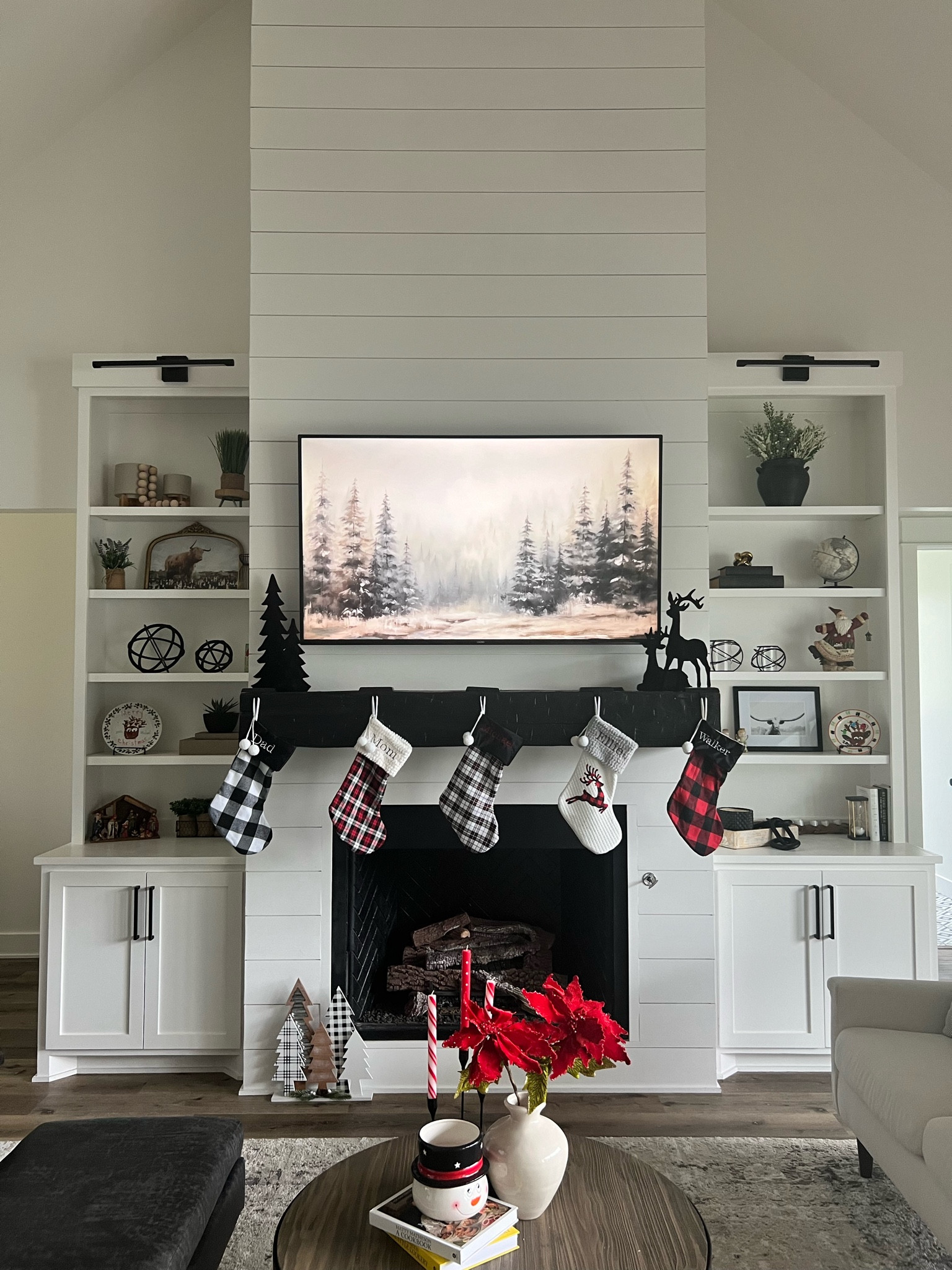 Decking the Halls! 

#LTKSeasonal #LTKfindsunder50 #LTKHoliday