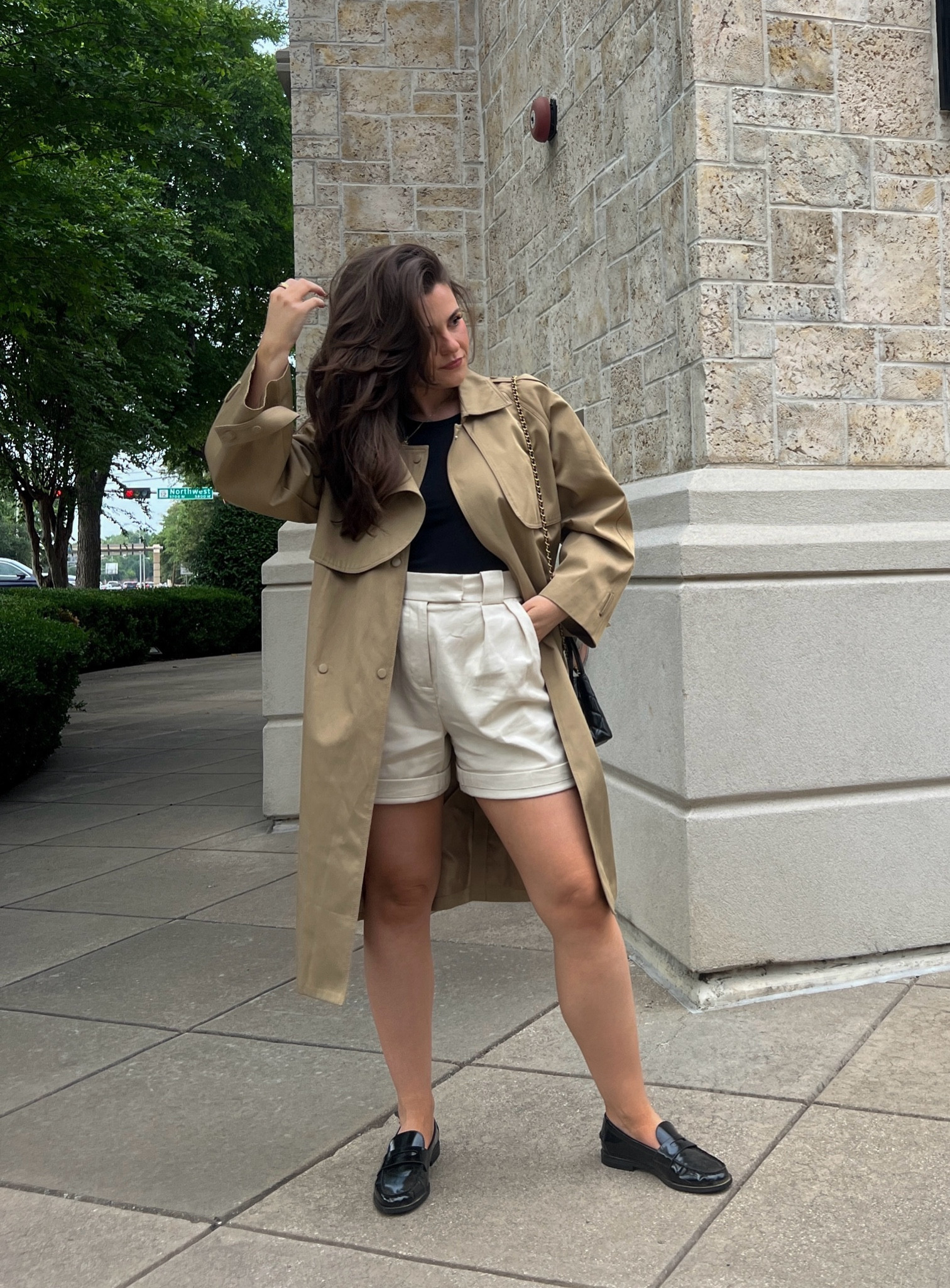 Trench coat 🤝 pleated shorts | love this little outfit combo. The perfect example of why a capsule wardrobe is so great! 

#LTKfindsunder100 #LTKworkwear #LTKstyletip
