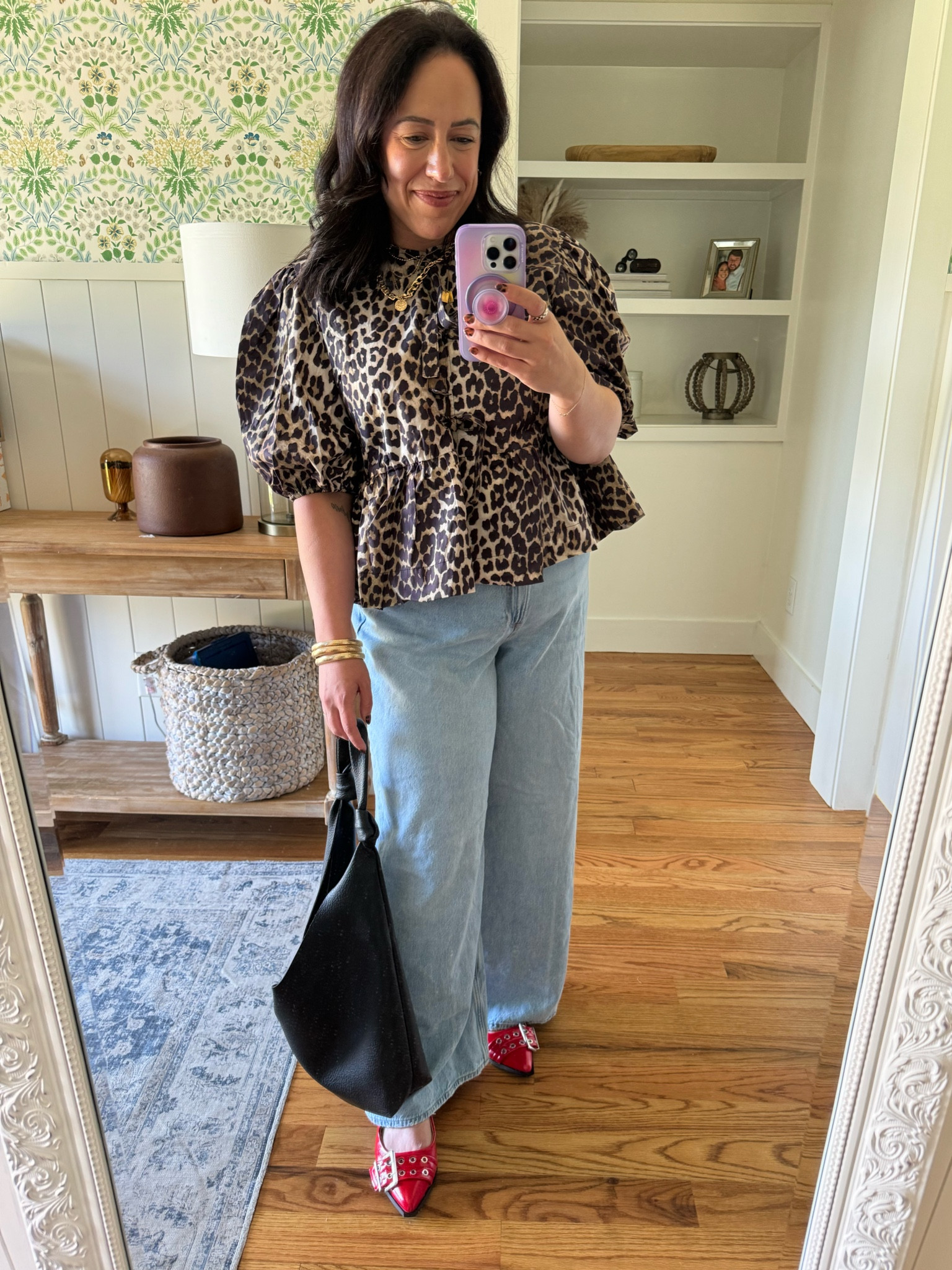 Leopard print top with wide leg jeans for the midsize girl! Love this outfit for fall 🍂

#LTKStyleTip #LTKMidsize #LTKFindsUnder100