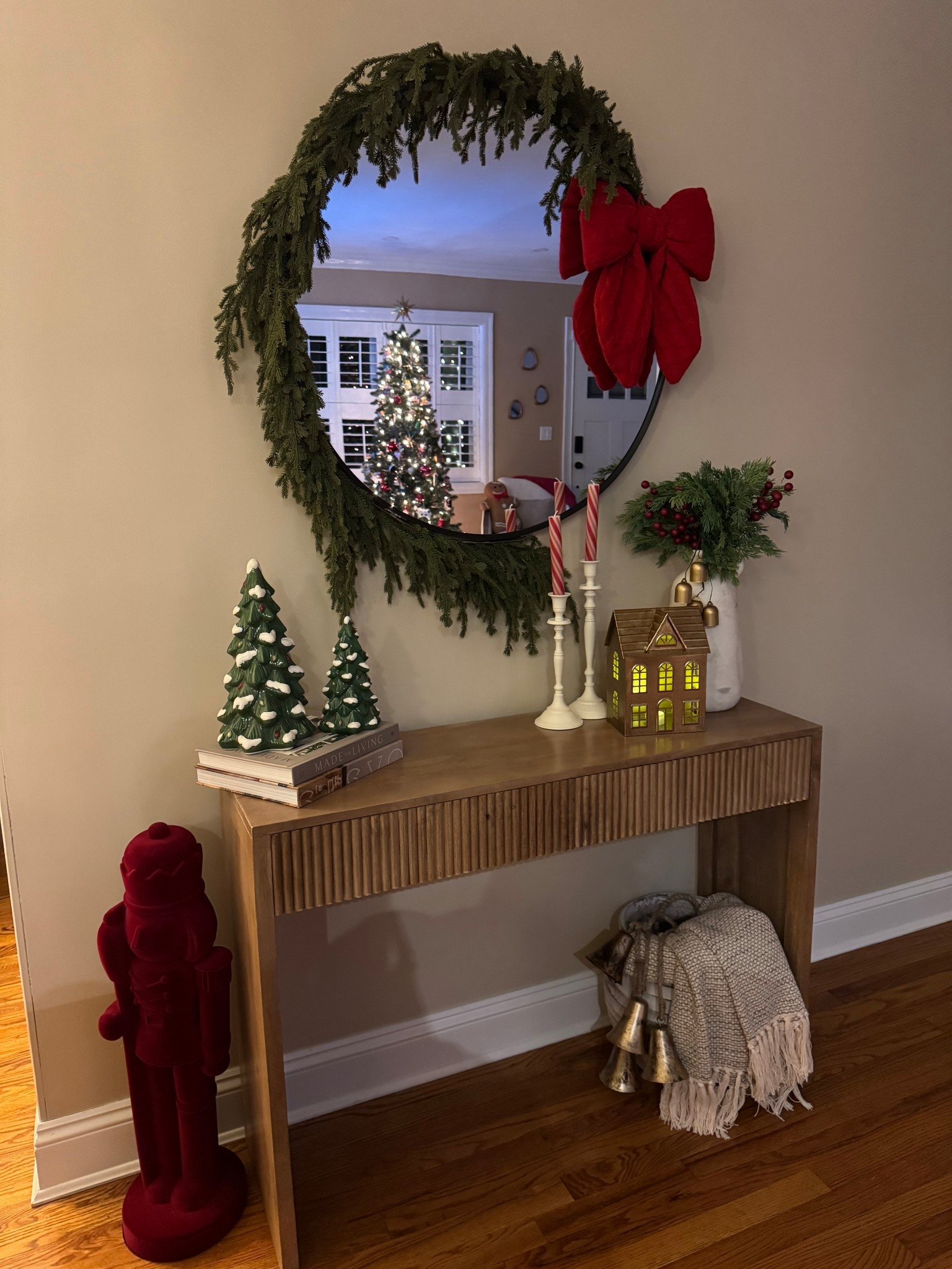 cozy Christmas entry table 🌲✨ 