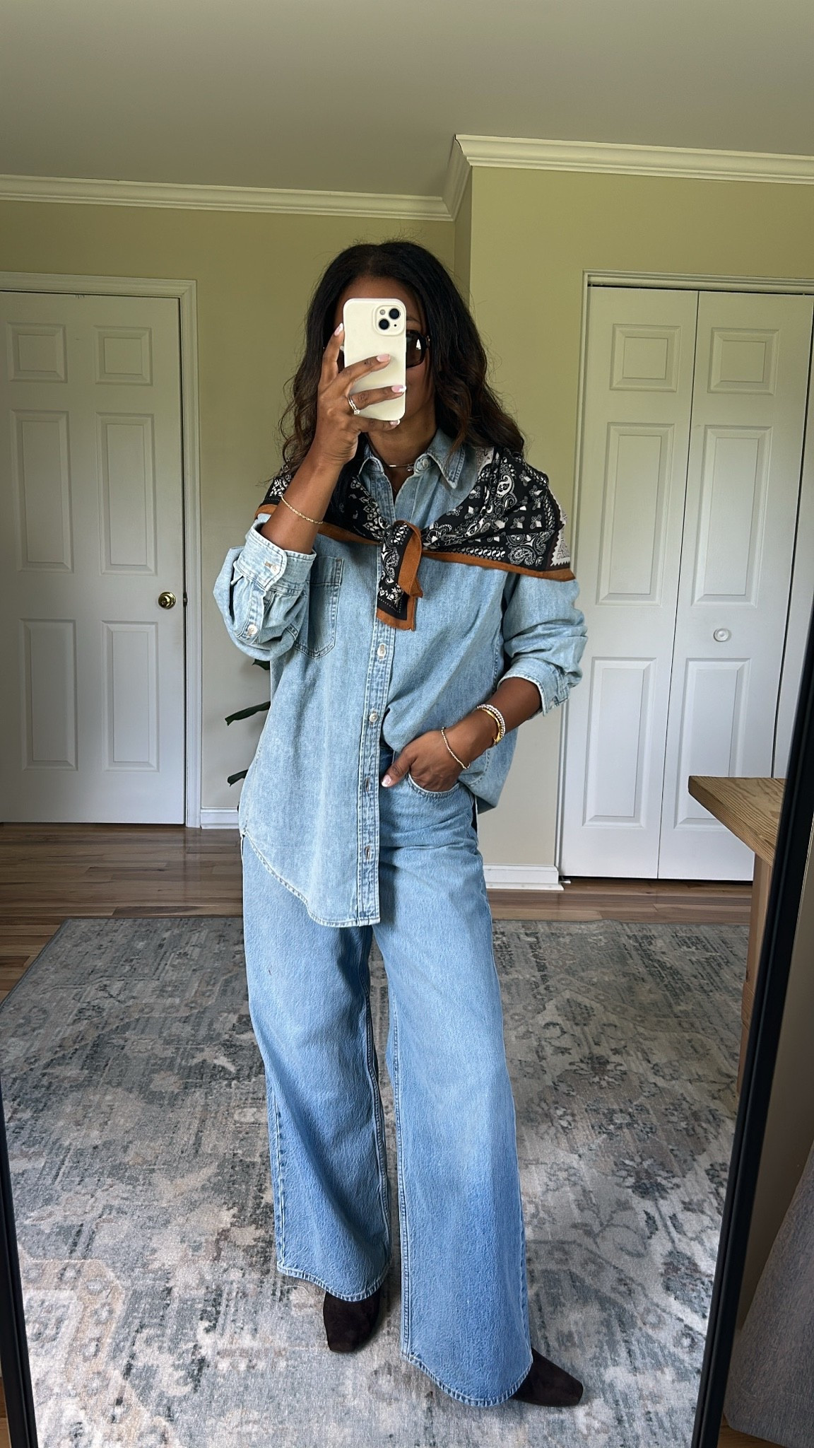 Wearing a small and the denim button-down. I recommend sizing down one in this however. Wearing a size 27 in the jeans. ￼

#LTKOver40 #LTKootd #LTKgrwm
