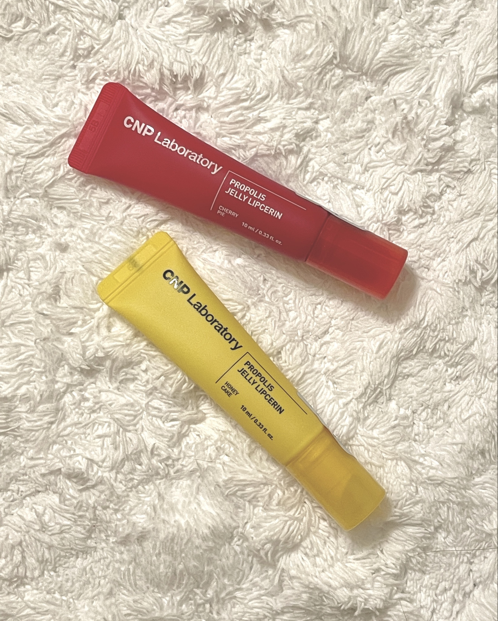 My new favorite K-beauty lip butters, with the coolest bouncy applicator! CNP Laboratory’s “Propolis Jelly Lipcerin” in scent/color “Cherry Pie” 🍒🥧 & “Honey Cake” 🍯🎂
•
•
•
#beauty #cleanbeauty #kbeauty #koreanbeauty #lipbutter #lipjelly #propolis #jellylipcerin #cnplaboratory

#LTKselfcare #LTKBeauty #LTKFindsUnder50