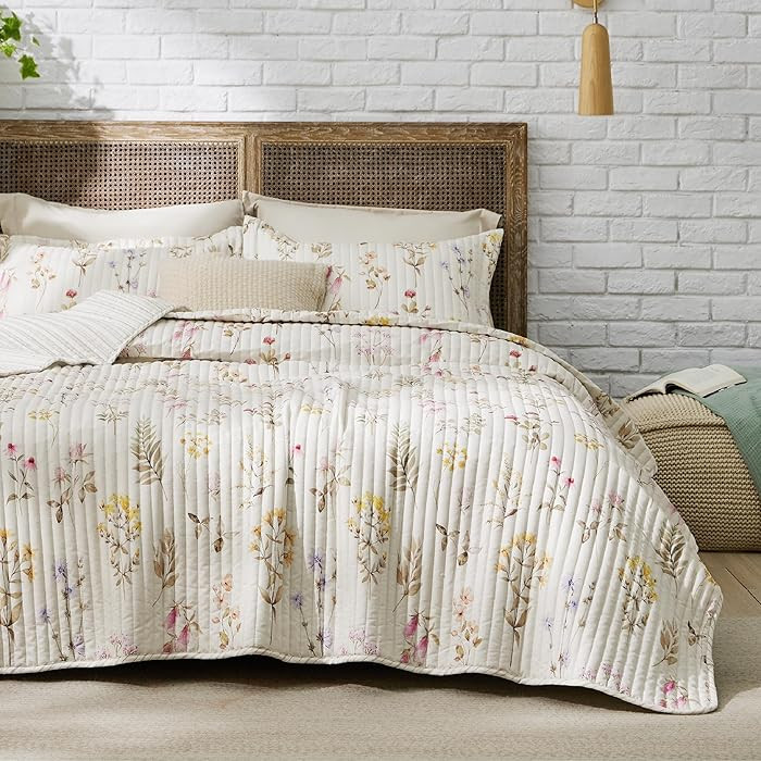 Bedsure Floral Quilt Queen Size - Reversible Botanical Floral Comforter, Spring Lightweight Bedsp... | Amazon (US)