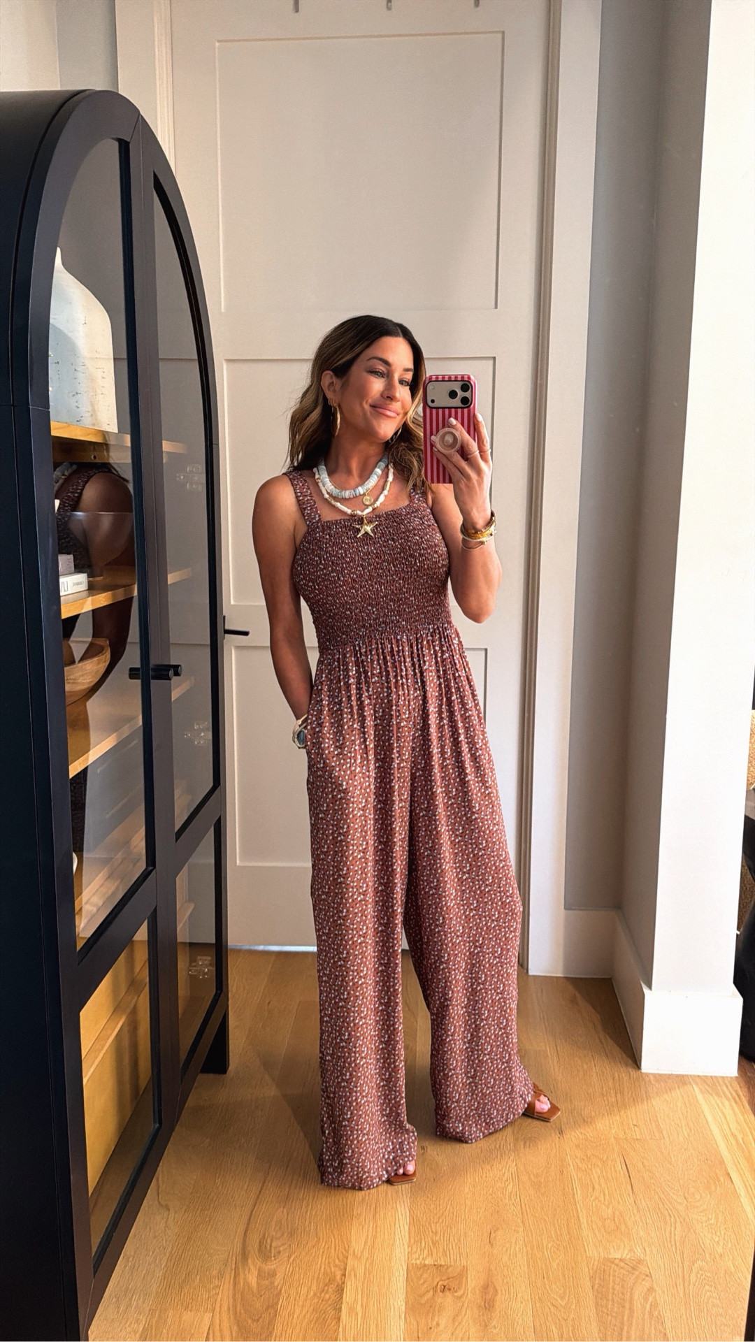 So cute and soo comfy and SO MANY COLORS! Wearing size small.

#LTKmomlife #LTKgrwm #LTKootd