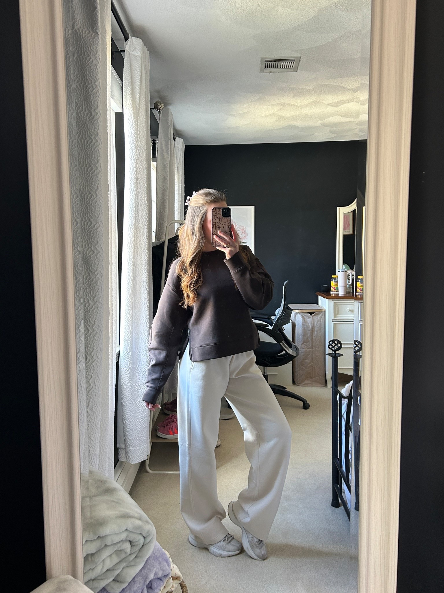 Comfy outfit, comfy outfit inspo, comfy outfit inspiration, travel outfit, travel outfit inspo, wide leg sweatpants, athleta sweat set, athleta crewneck, athleta sweatpants, white sneaks, gym sneakers 

#LTKootd #LTKfitnessgoals #LTKActive