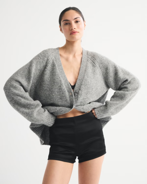 Women'sBottomsShortsClassic Fit Shorts | Abercrombie & Fitch (US)