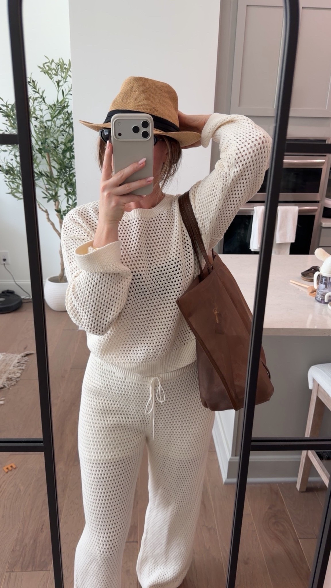 pool day outfit ☀️