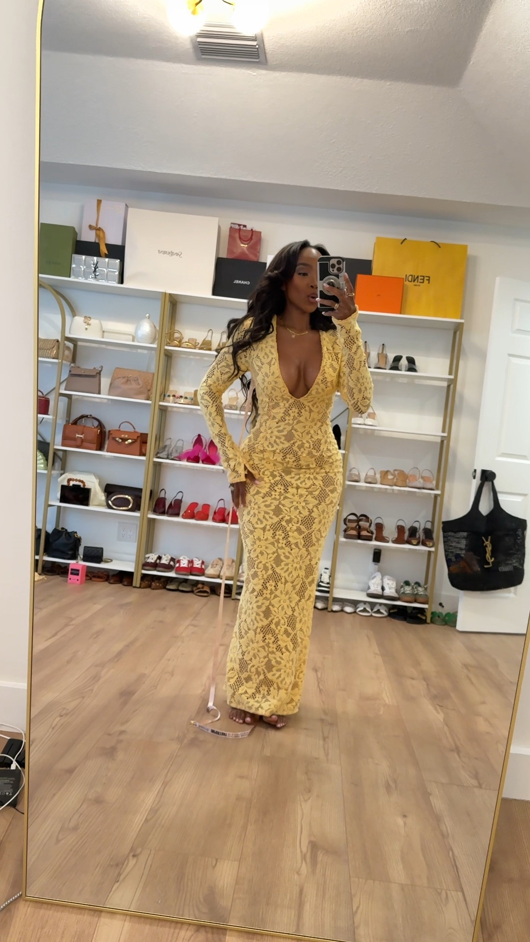 The best dress I’ve ever seen in my life

In a small
Size small I’m 5’4 | 140lbs | 36D -27 -40  IG & YT: kirasfashionfinds TT: kiraabboud 
#Outfitinspiration #fashionstyle #outfitideas #spring #springfashion #simpleoutfit #summer #momoutfit #casualoutfit #streetwear 

#LTKParties