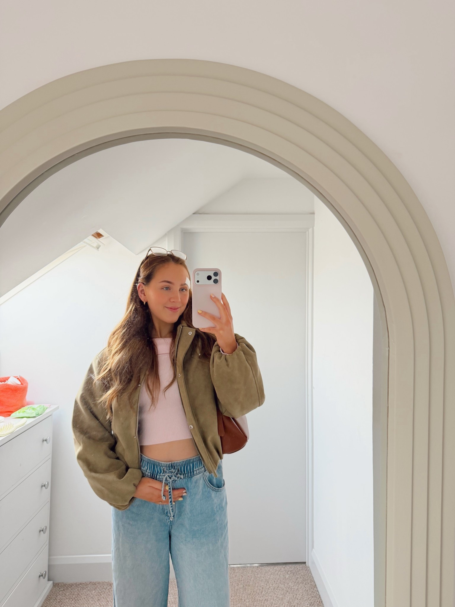 Bump friendly non-maternity jeans🙌🏻 

#LTKmaternity #LTKjeans #LTKspring