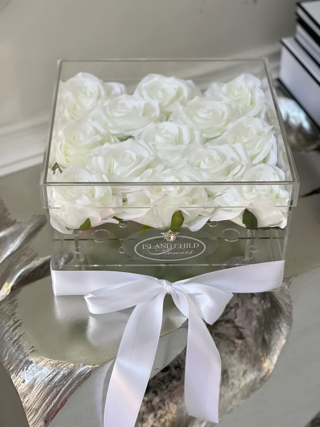 Acrylic Rose Box Large 30 White Silk Faux Roses Home Decor - Etsy | Etsy (US)