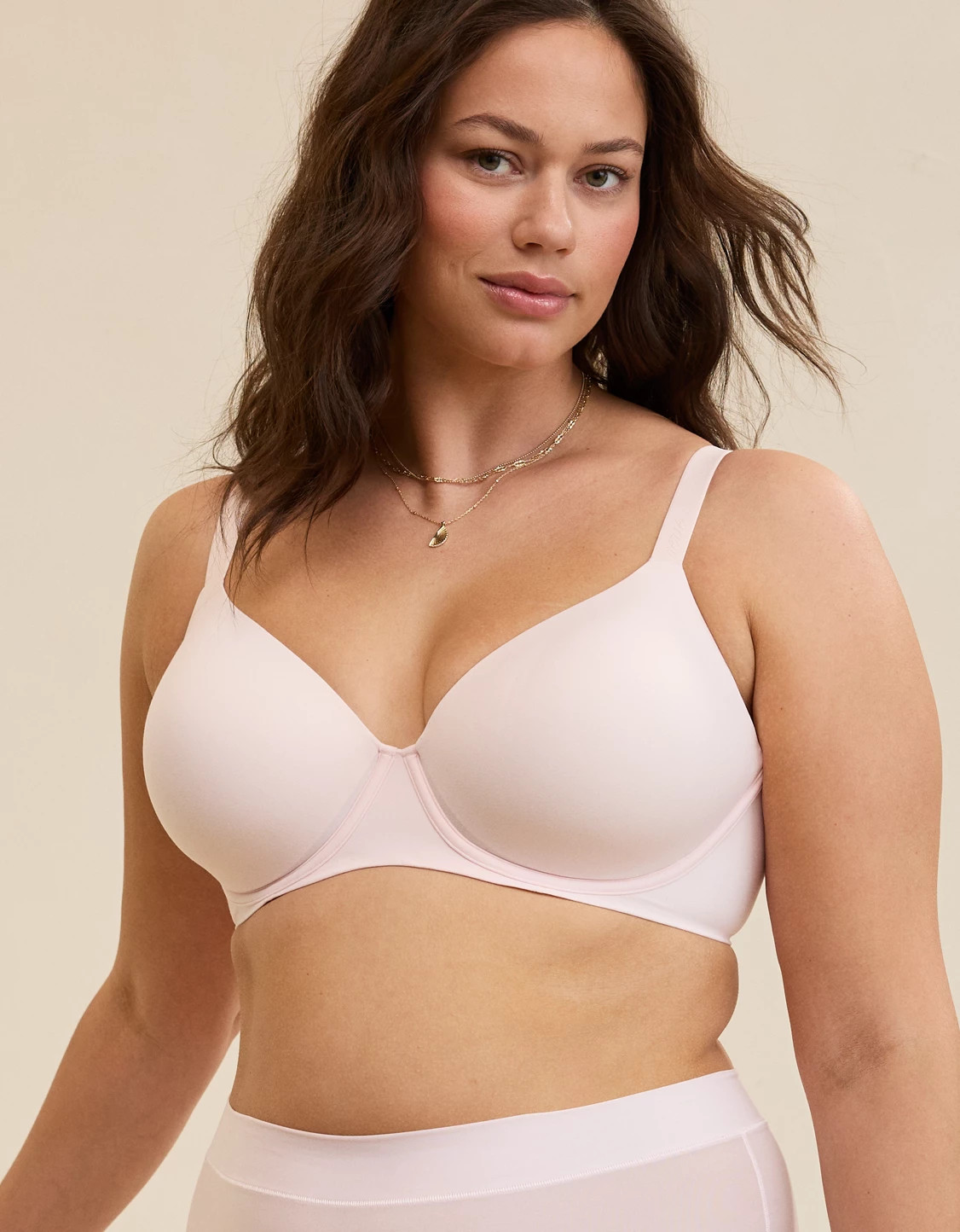 SMOOTHEZ Full Coverage Lightly Lined Bra | American Eagle Outfitters (US & CA)