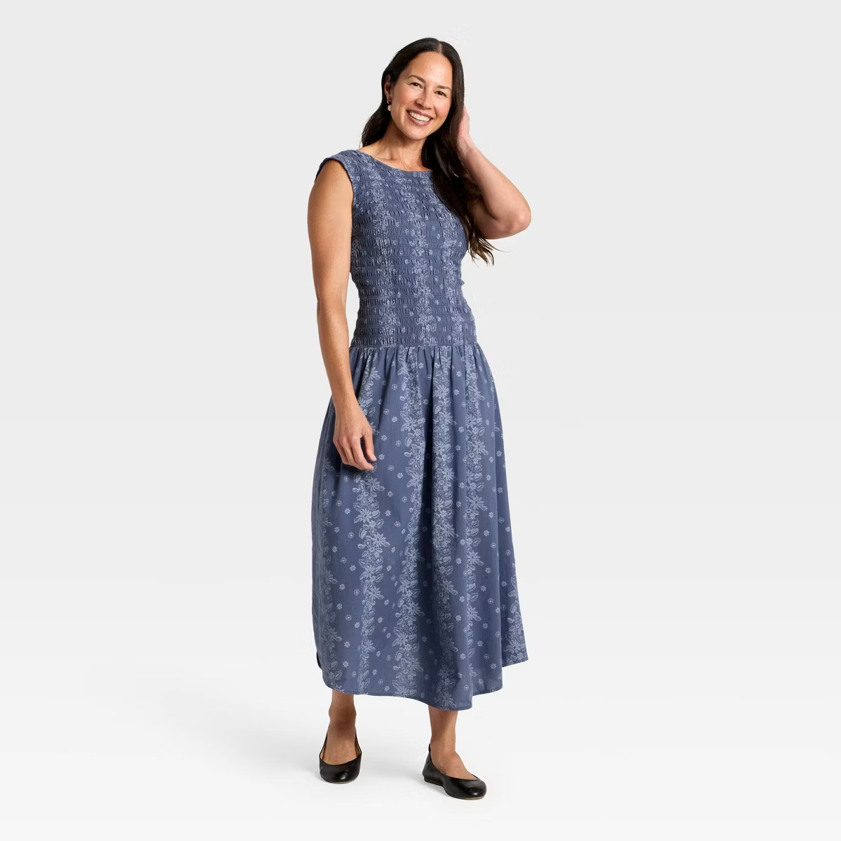 Women's Sleeveless Smocked Midi A-Line Dress - Universal Thread™ Blue Floral M | Target