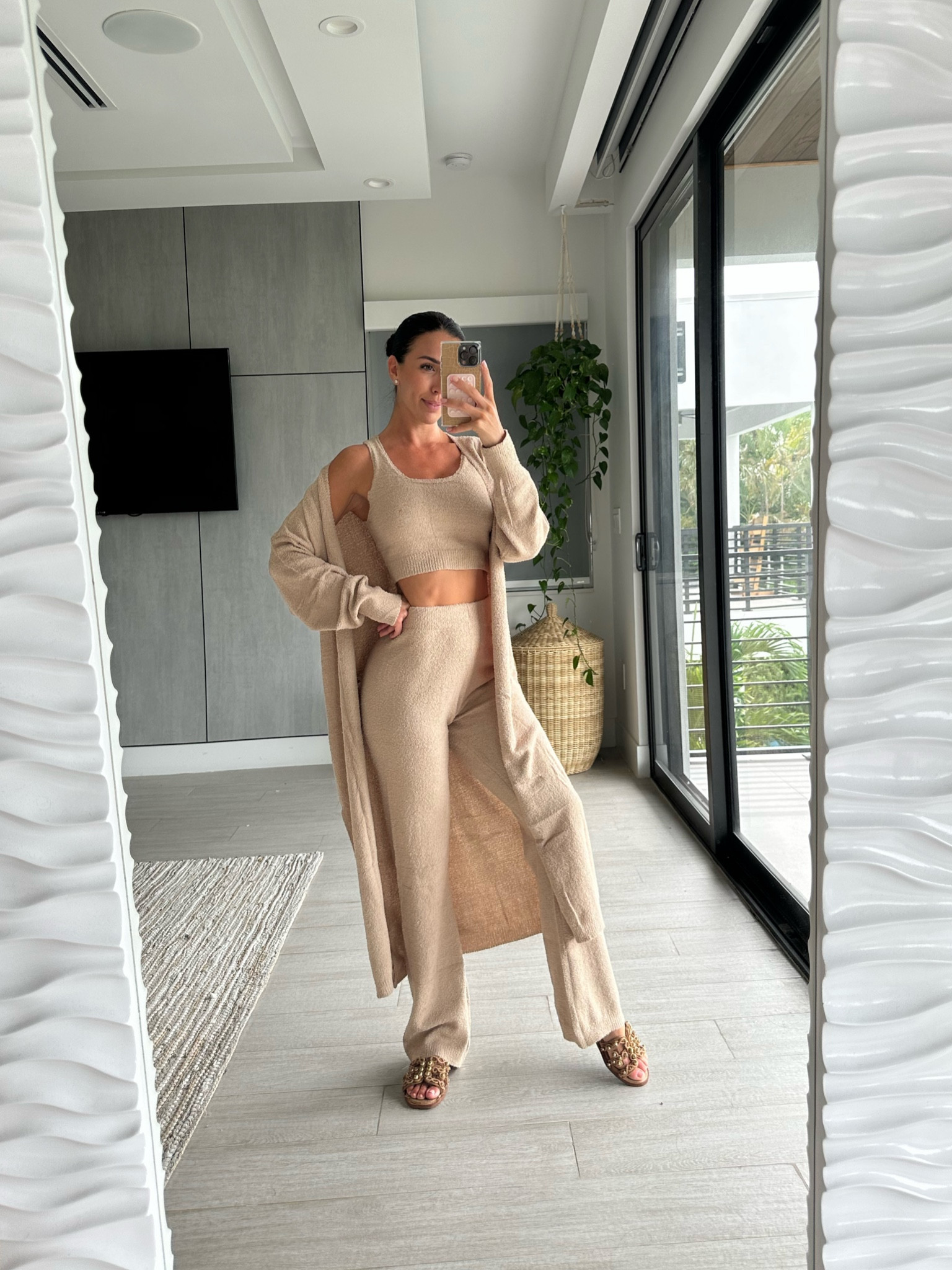 The coziest amazon set for the season ! Comes with all 3 pieces. 

#LTKfindsunder50 #LTKSeasonal #LTKHoliday