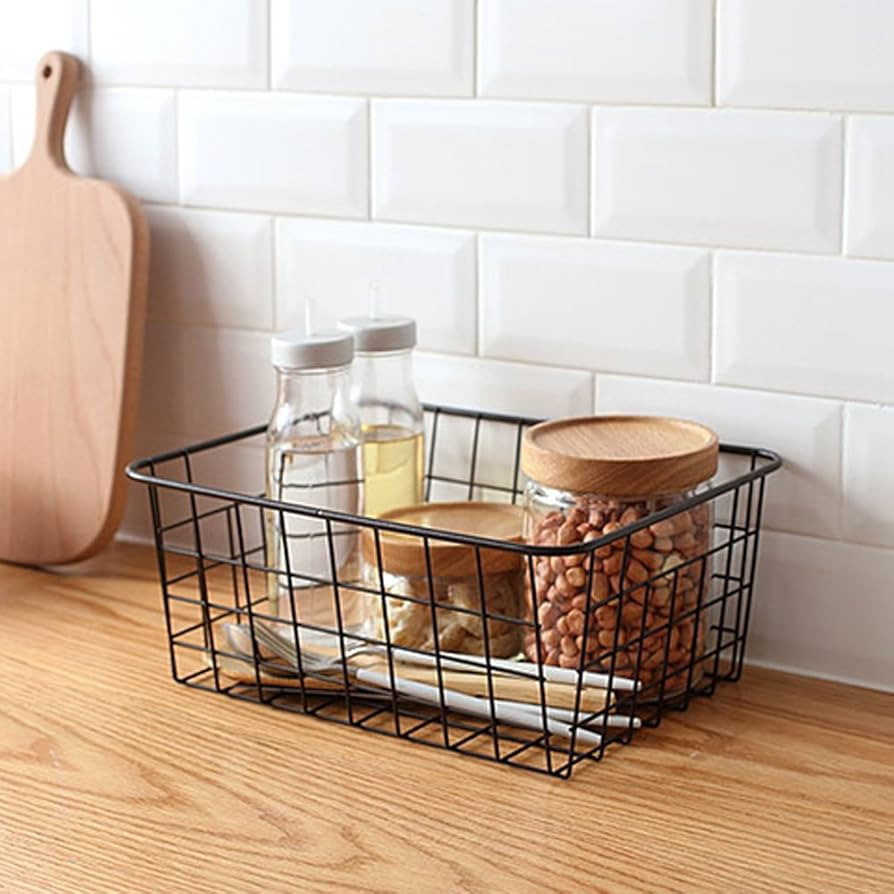 Wire Storage Basket, WDong Metal Household Storage Organizer Bin with Built-in Handles for Pantry... | Amazon (CA)