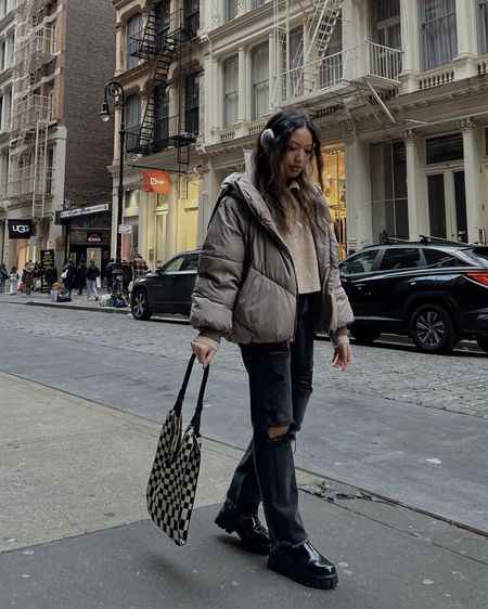 jacket — Zara
sweater — Princess Polly
jeans — Urban Outfitters
boots — Lulus
bag — Souvenir Brooklyn
earmuffs — Uniqlo 