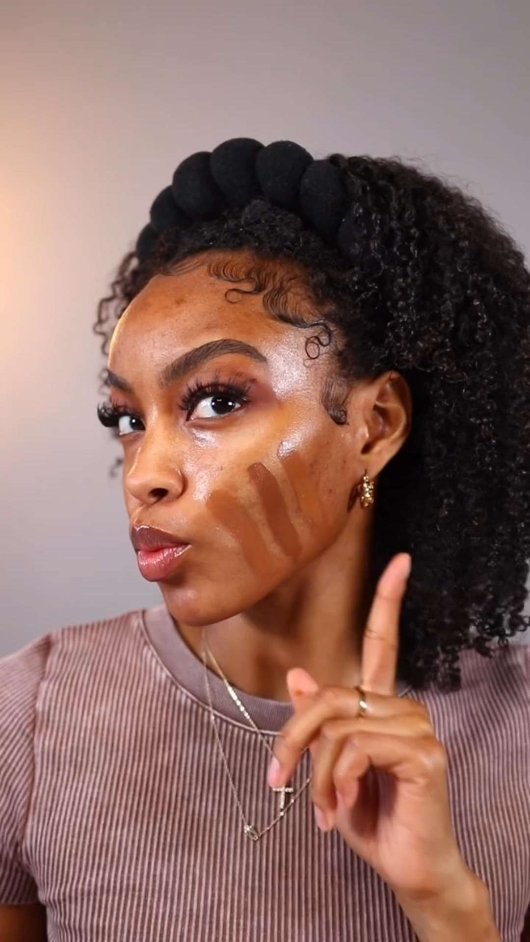 SAVE THIS FOR LATER → if your foundation is too dark and you need to balance it out, try this hack! a lighter concealer, reverse contouring and a good setting powder will do the trick!
 
sn: this glow is gorgeous 😭🤍✨ comment GLOW and i will send you a direct 🔗 to the @lauramercier tinted moisturizer i used AND the @tirtir_global milk skin toner!
