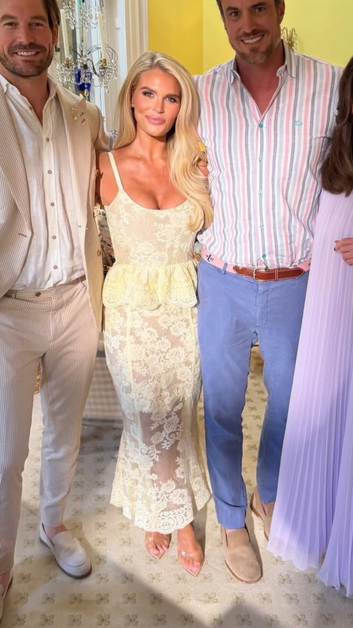 Madison LeCroy
Yellow dress
Lace dress
Spring
Southern charm
Bravo 