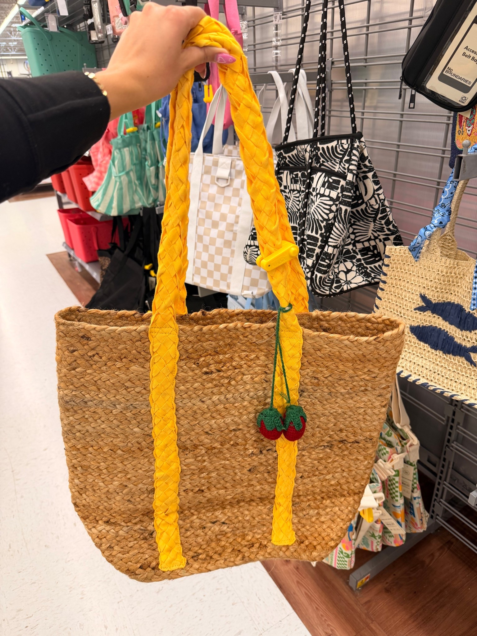 Hello humongous jute beach bag for under $30!! 

#LTKootd #LTKSpringSale #LTKmomlife