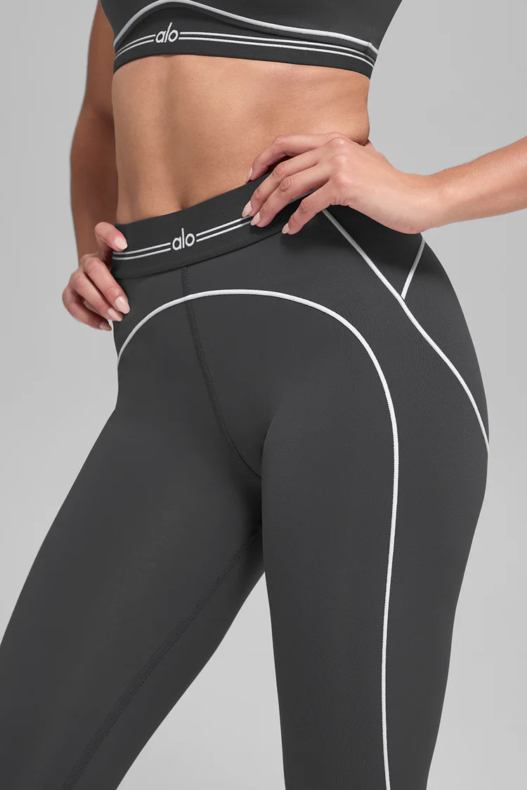 Airbrush High-Waist Heart Throb Legging | Alo Yoga (US)