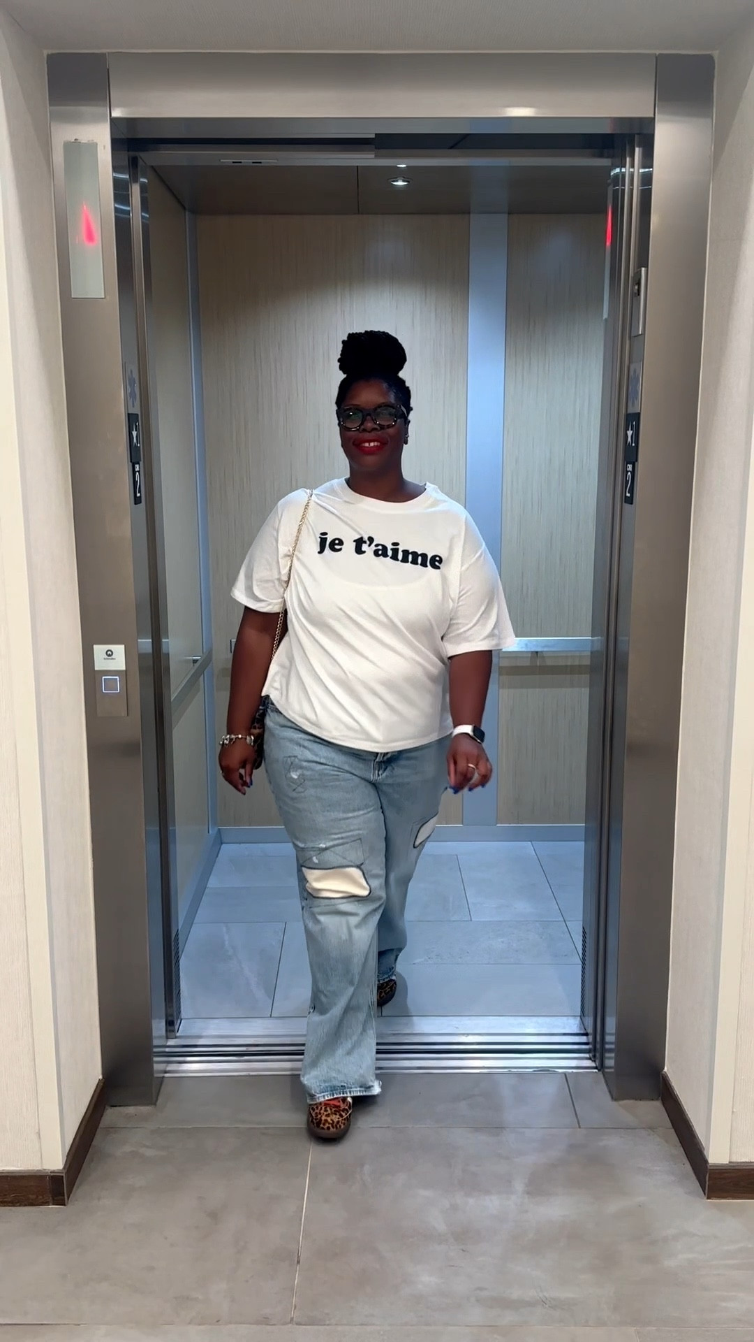 Simple, chic, and a little wild 🐆
I’m fully in my animal print era — obsessed is an understatement 😍
Can you believe this whole outfit (shirt and pants) was just $19.05?! 💸

#ChicStyle #AnimalPrintVibes #BudgetBaddie #OOTD #StyleOnABudget