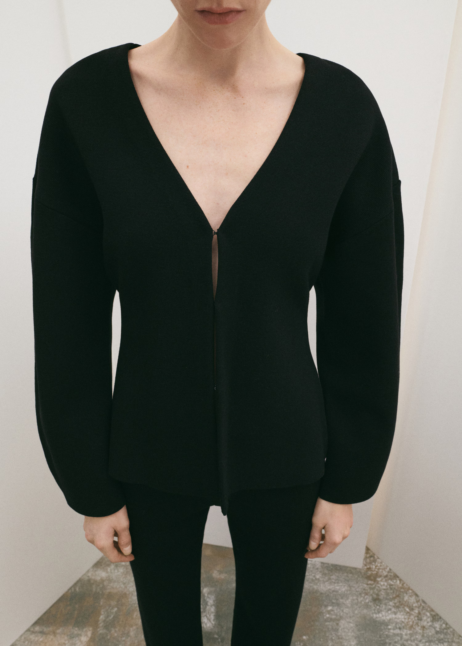 Oversized V-neck cardigan | Mango (US/MX/AU)