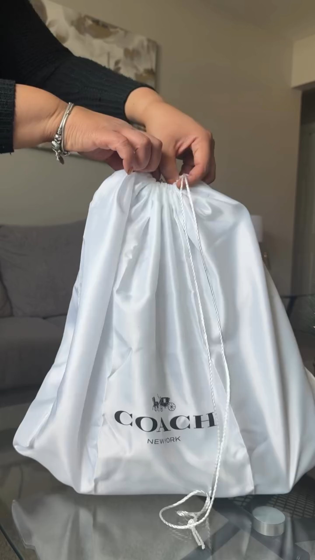 Feels good looks great… #unboxing #coach #brooklynbag #rreatyourself