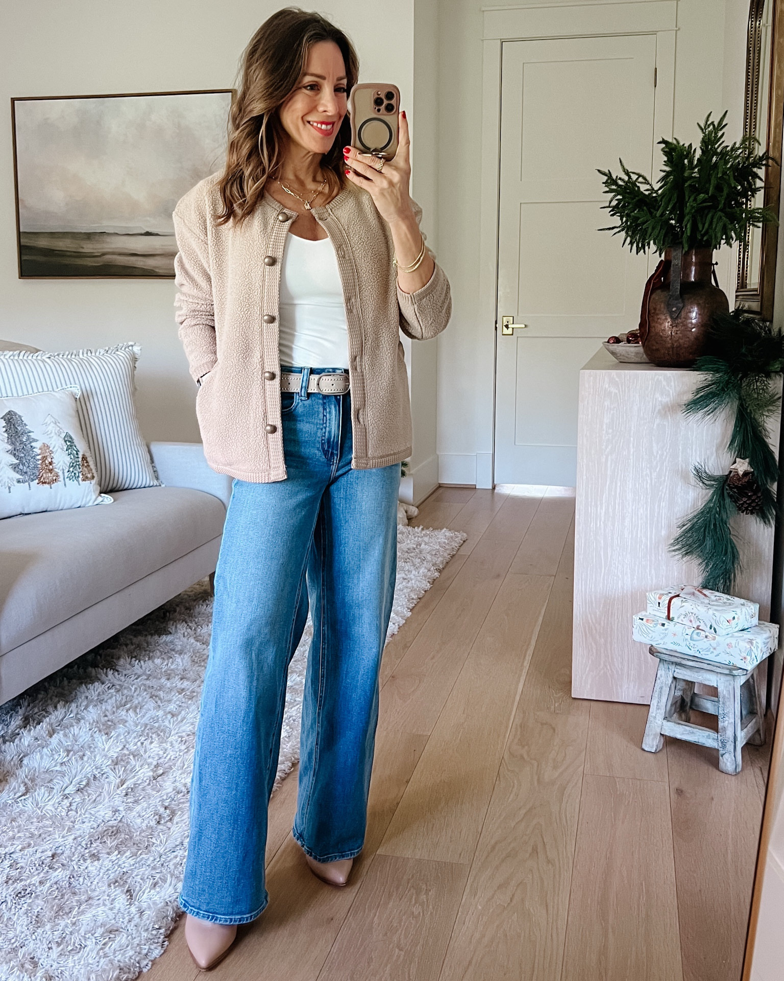 Amazon Winter Style 🤍 Teddy jacket and my fav Quince jeans 

Jacket Fit: I’m wearing an XS

Jeans Fit: I’m wearing a 24

#LTKFindsUnder50 #LTKPetite #LTKmomlife