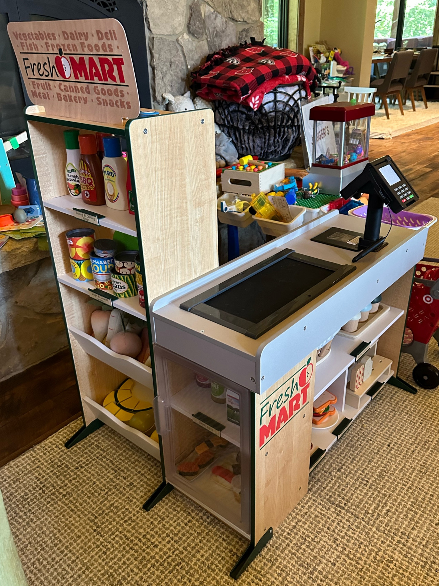 Adorable grocery store play set 

#LTKfamily #LTKkids #LTKGiftGuide