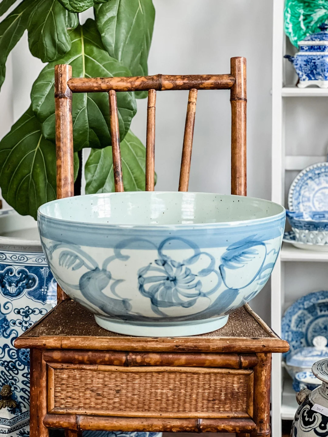 Gorgeous XL Chinoiserie Floral Bowl - Etsy | Etsy (US)