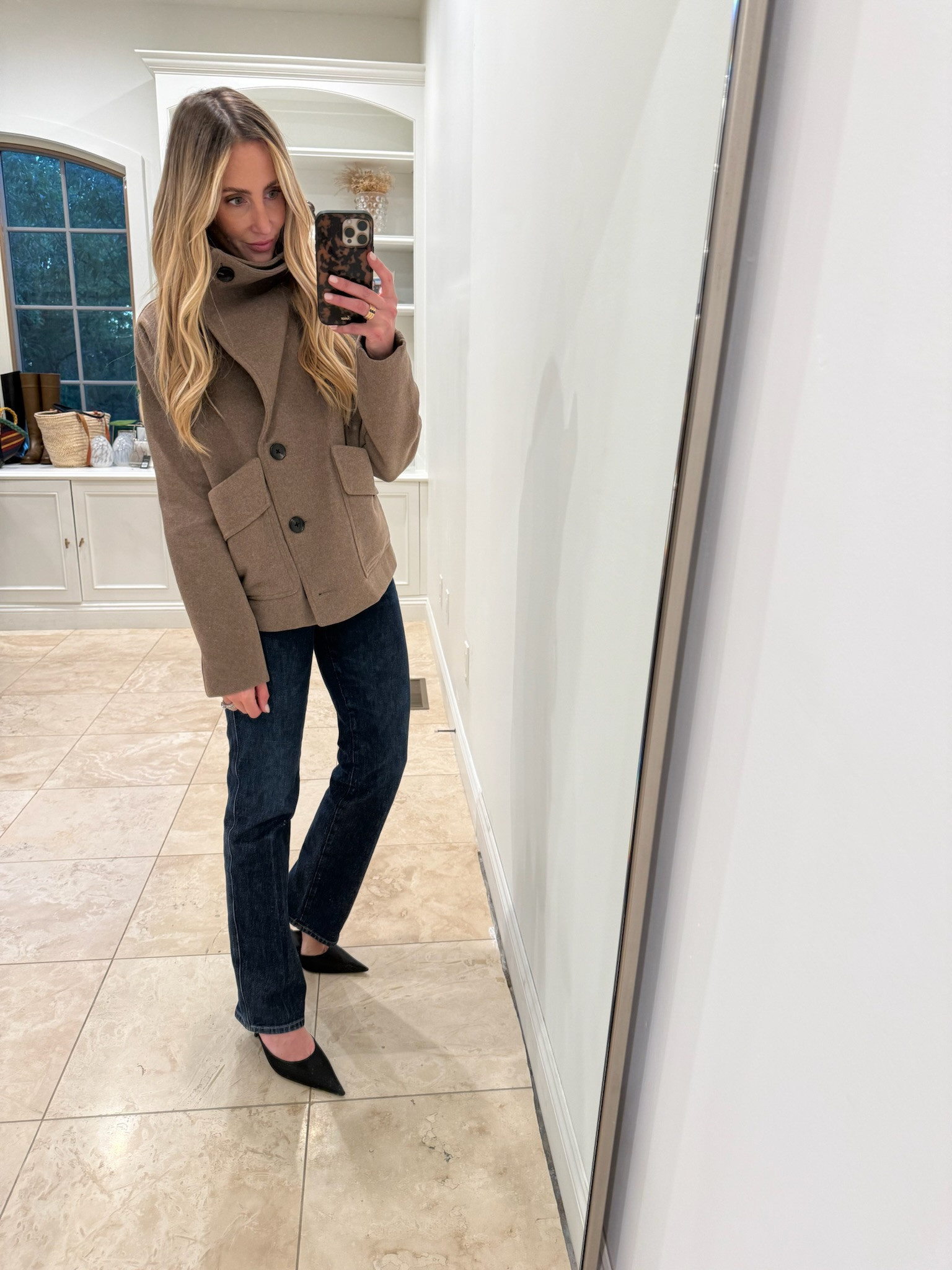 This jacket is perfect for fall! Make sure to grab it during the NORDSTROM Anniversary sale! 

I am wearing a size small!